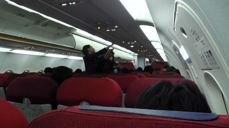 香港エクスプレス機内