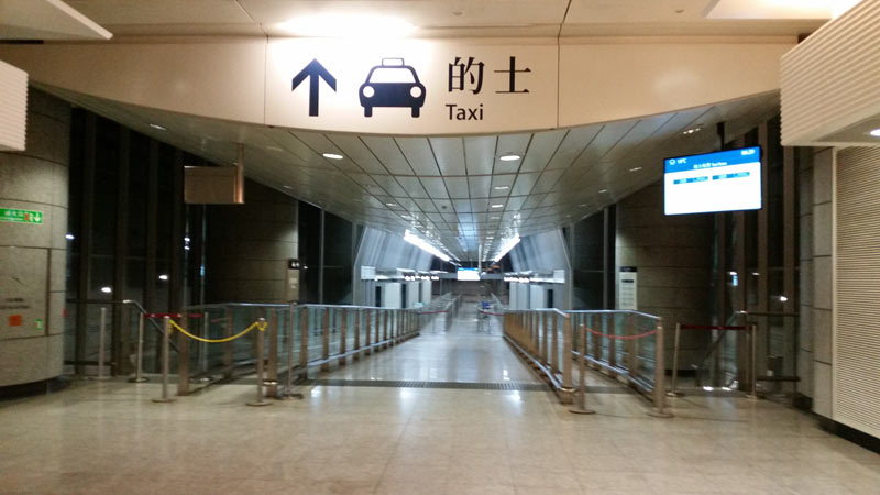 タクシー乗り場